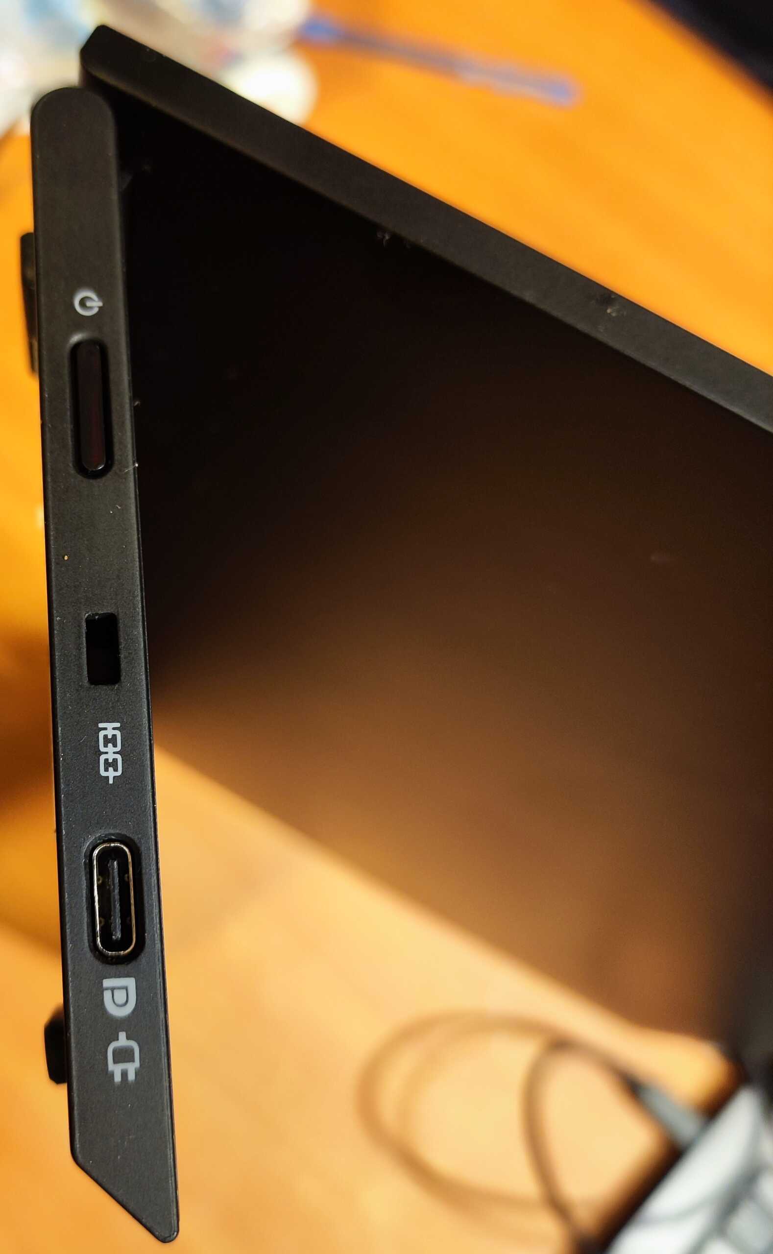 ThinkVision M15