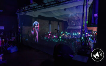 Otauniverse Live Experience: Conoce cómo llegan los conciertos de Vocaloid al público chileno